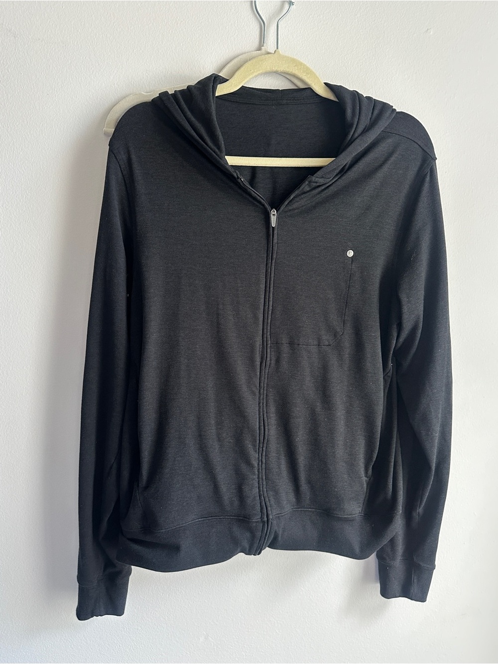 Vuori Women's Black Zip-Up Hoodie Jacket
